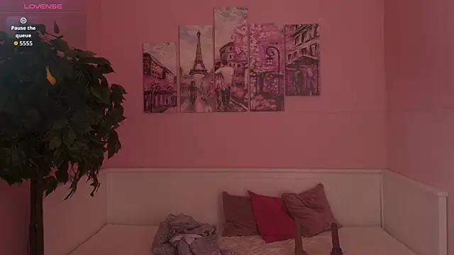 Snapshot of Inari_Okami_ chatting on June 12, 3:48 am Inari Okami online show from June 12, 3:48 am