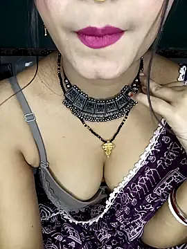 Diamond queeen online show from January 25, 11:32 pm