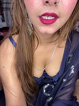 Diamond queeen online show from November 18, 4:10 pm