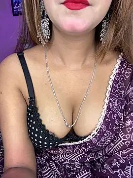 Diamond queeen online show from March 16, 2:53 pm