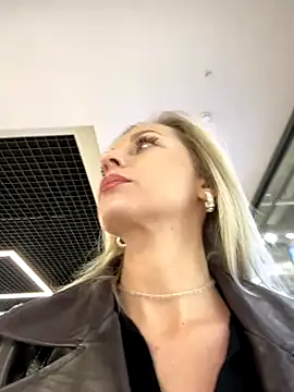 Diamond Bunny  online show from November 18, 11:57 am