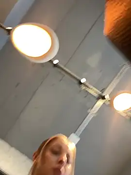 Diamond Bunny  online show from March 13, 3:06 pm