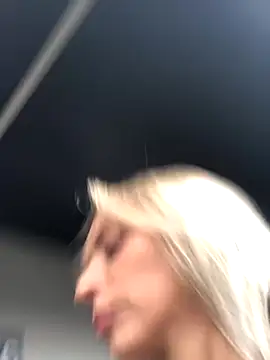 Diamond Bunny  online show from September 14, 2:28 pm