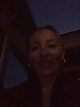 Diamond Bunny  online show from September 25, 4:46 pm