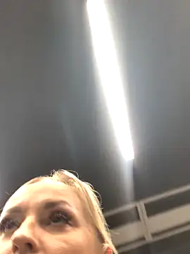 Diamond Bunny  online show from September 21, 2:00 pm