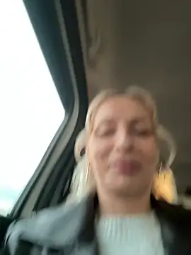 Diamond Bunny  online show from March 25, 3:44 pm