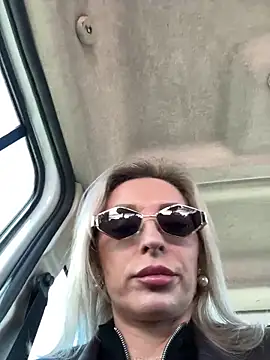 Diamond Bunny  online show from February 7, 10:12 am