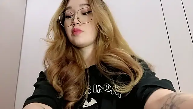 Jennatyan online show from January 10, 12:00 pm