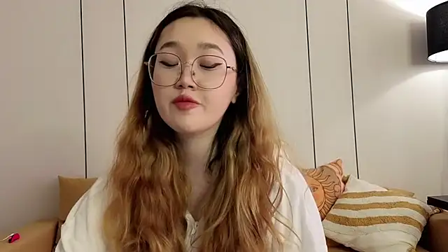 Jennatyan online show from April 17, 6:16 am