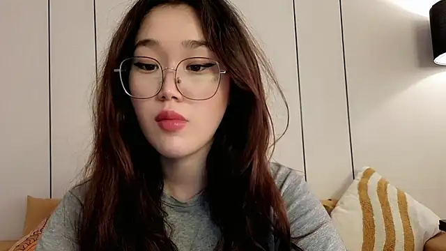 Jennatyan online show from May 8, 8:29 am