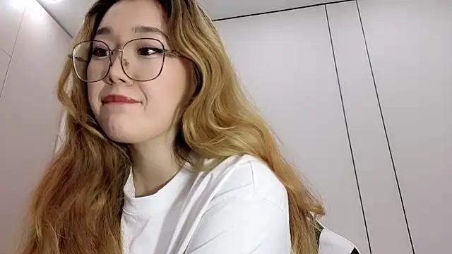 Jennatyan online show from December 20, 1:25 pm