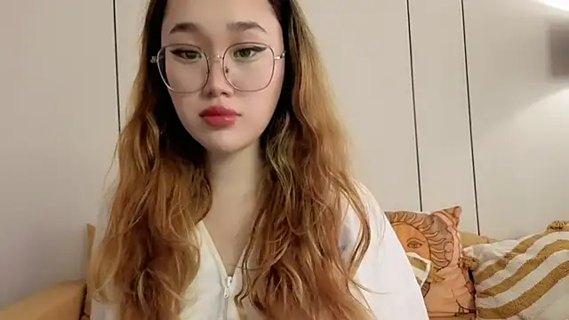 Jennatyan online show from April 18, 6:49 am