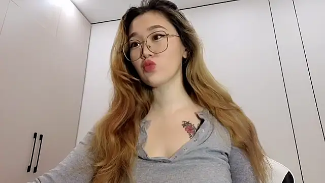 Jennatyan online show from December 23, 5:07 am