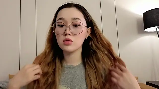 Jennatyan online show from March 31, 9:22 am