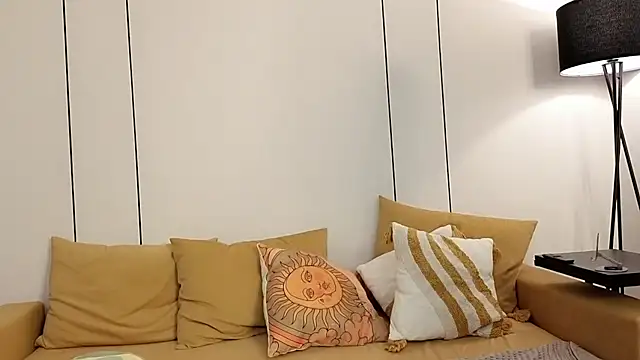 Jennatyan online show from February 26, 1:00 pm