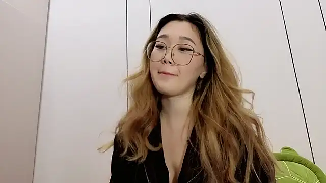 Jennatyan online show from January 9, 1:29 pm