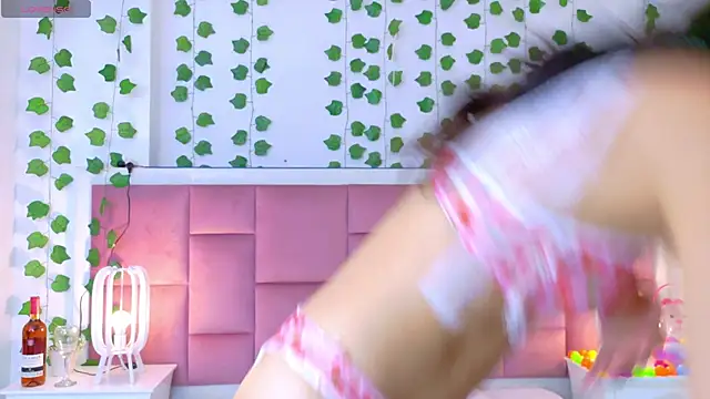 kaily sweet1 online show from April 19, 11:11 am