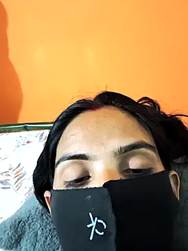 cute simmy0 online show from April 19, 6:43 pm