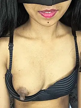 cute simmy0 online show from May 10, 2:19 pm