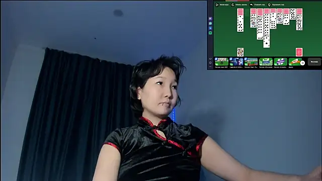 himeros goddess online show from December 10, 9:11 pm