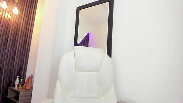laurin clauz  online show from September 21, 4:34 pm