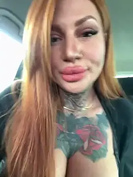 Snapshot of krysstal003 chatting on October 23, 6:34 am krysstal003 online show from October 23, 6:34 am