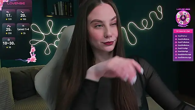 katie taylorr online show from February 10, 9:47 pm