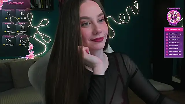 Snapshot of katie_taylorr chatting on May 17, 3:06 am katie taylorr online show from May 17, 3:06 am