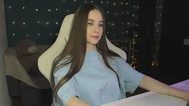 katie taylorr online show from December 2, 11:35 pm