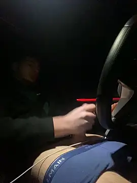 Snapshot of youssef00711 chatting on March 13, 2:05 am youssef00711 online show from March 13, 2:05 am