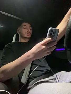 Snapshot of youssef00711 chatting on March 5, 8:00 pm youssef00711 online show from March 5, 8:00 pm