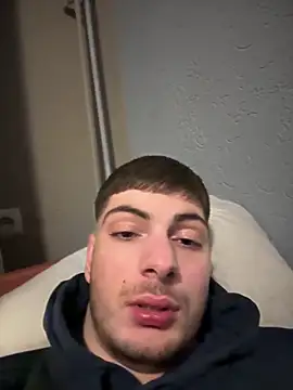 Snapshot of youssef00711 chatting on March 3, 11:24 pm youssef00711 online show from March 3, 11:24 pm