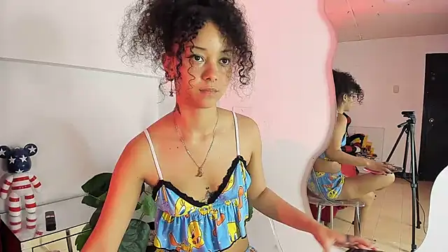 Milanxht online show from October 21, 9:14 pm