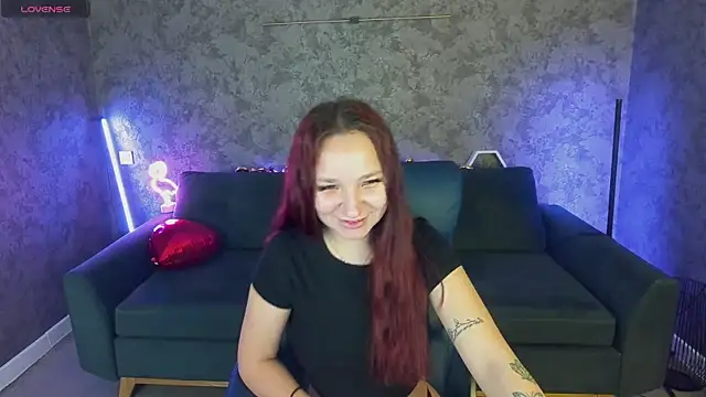 ElysLunar online show from February 17, 6:54 am