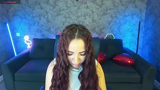 ElysLunar online show from February 16, 6:45 am