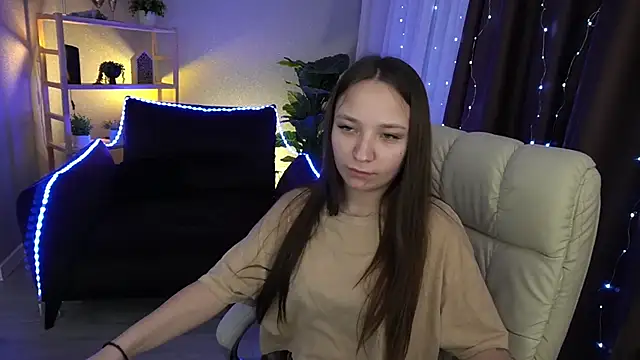 ElysLunar online show from January 27, 7:13 pm