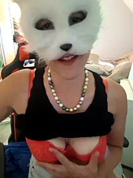 Snapshot of Hexe12346 chatting on July 13, 3:00 pm Hexe12346 online show from July 13, 3:00 pm