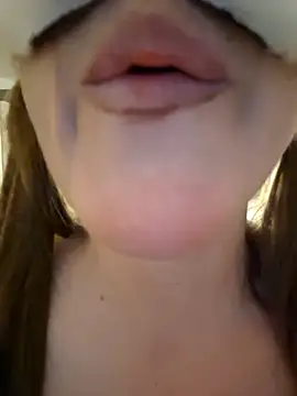 Hexe12346 online show from April 17, 6:00 pm