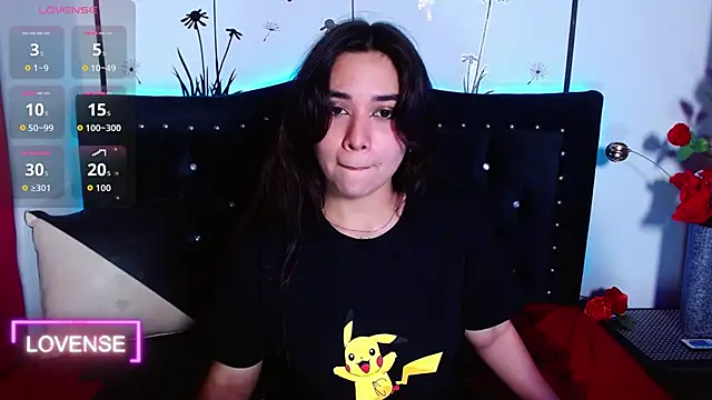 Lune Claire online show from April 14, 5:01 am