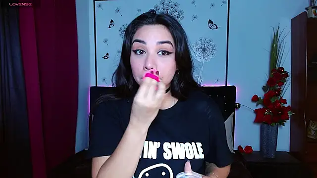 Lune Claire online show from April 16, 3:18 am