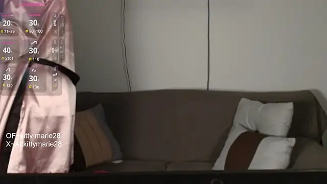 Snapshot of kittymarie28 chatting on November 11, 3:23 am kittymarie28 online show from November 11, 3:23 am