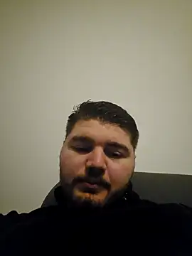 henrylawren6 online show from January 14, 8:15 pm