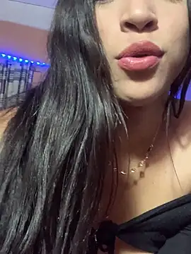 Nicole cute1 online show from December 10, 6:11 am