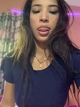 Nicole cute1 online show from December 29, 7:00 pm