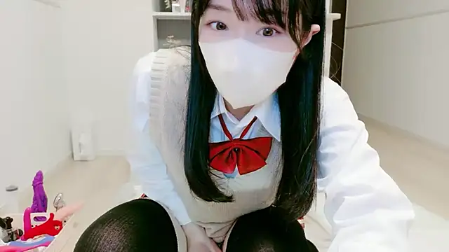 Snapshot of IORio2 chatting on November 18, 5:49 pm IORio2 online show from November 18, 5:49 pm