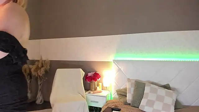 CurlyDreams online show from March 17, 2:08 am