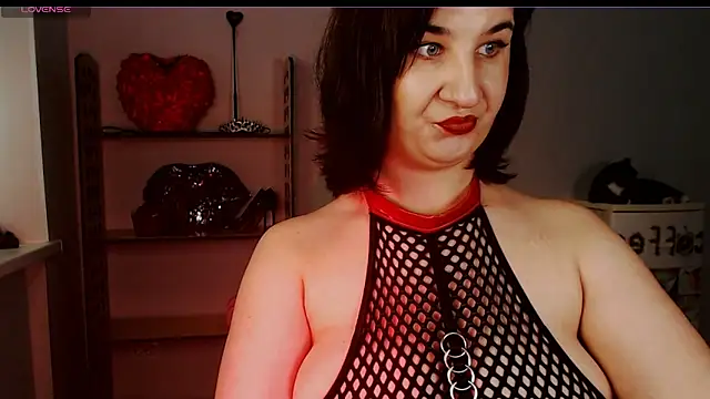 Snapshot of Goddess_Sophie chatting on September 14, 7:31 am Goddess Sophie online show from September 14, 7:31 am