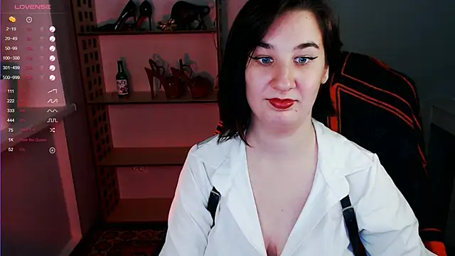 Snapshot of Goddess_Sophie chatting on January 30, 12:37 pm Goddess Sophie online show from January 30, 12:37 pm