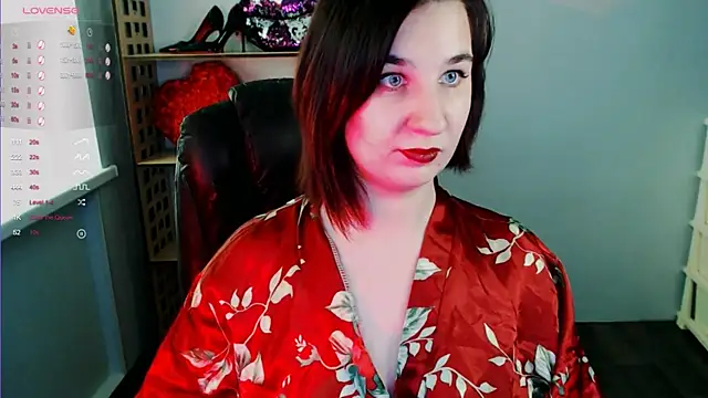 Snapshot of Goddess_Sophie chatting on February 12, 8:59 am Goddess Sophie online show from February 12, 8:59 am