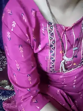 Snapshot of kaveerpooja947 chatting on October 26, 4:51 pm kaveerpooja947 online show from October 26, 4:51 pm